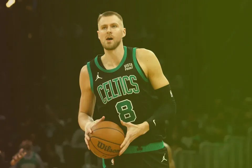 Kristaps Porziņģis with ball